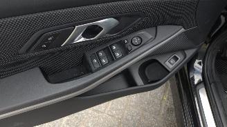 BMW 3-serie 330 I X-drive Automaat 21.000 km Nap! Zeer netjes Rijdbaar picture 16