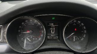 Skoda Superb 1.6 Tdi nette auto geen schade koppeling versleten picture 11