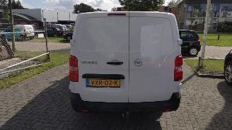 Opel Vivaro 2.0 124 S&S L3 87000 km met lichte schade picture 6