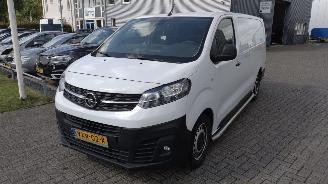 Opel Vivaro 2.0 124 S&S L3 87000 km met lichte schade picture 3
