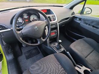 Peugeot 207 luxe auto met recente apk geen schade picture 11
