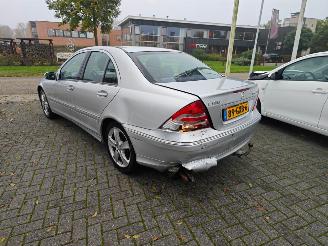 Mercedes C-klasse c180 automaat goed rijdende auto picture 4