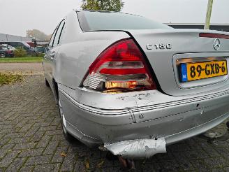 Mercedes C-klasse c180 automaat goed rijdende auto picture 5