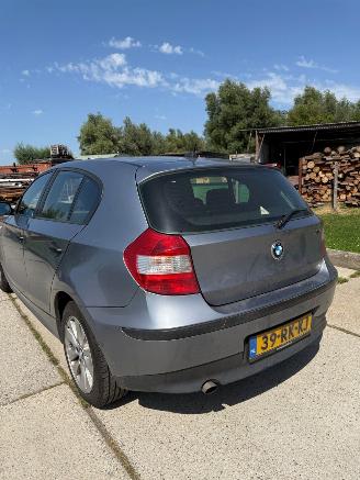 BMW 1-serie 116i picture 5