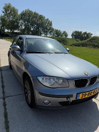 BMW 1-serie 116i picture 2