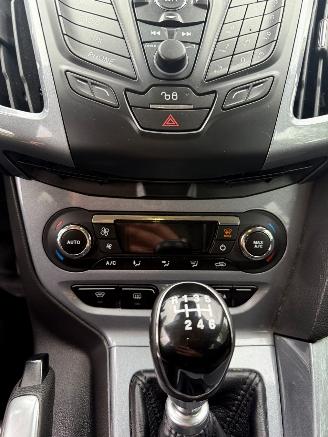 Ford Focus  picture 10