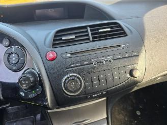 Honda Civic 1.8I 5DR picture 9