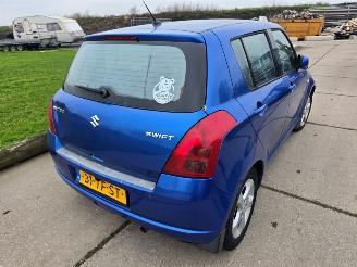 Suzuki Swift  picture 5