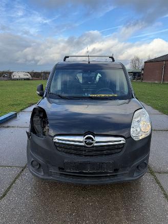 damaged passenger cars Opel Combo VAN 2015/1
