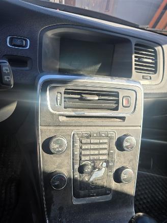 Volvo V-60  picture 11