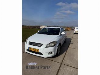 Kia Pro cee d Pro cee'd (EDB3), Hatchback 3-drs, 2008 / 2012 1.6 CVVT 16V picture 3