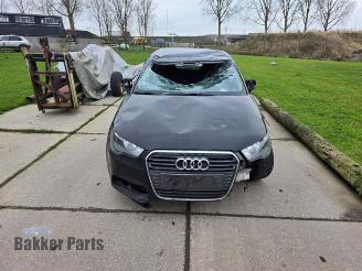 Démontage voiture Audi A1 A1 Sportback (8XA/8XF), Hatchback 5-drs, 2011 / 2018 1.2 TFSI 2012/6