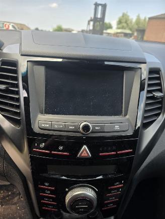 Ssang yong Tivoli 1.5 e-XGDi picture 12