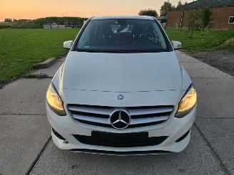 Unfallwagen Mercedes B-klasse 1.5B-180CDI 2014/12