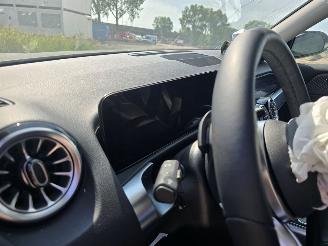 Mercedes GLB 250 Turbo 16V 4-Matic SUV picture 11
