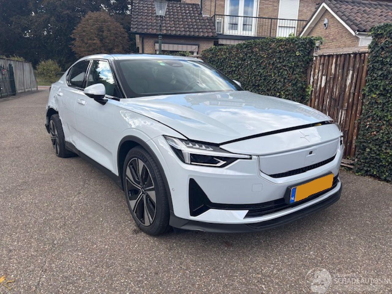 Polestar 2 Long Range Dual motor Plus 82 kWh 682 PK 4X4