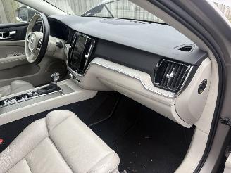 Volvo V-60 2.0 T5 Inscription 250PK! AUTOMAAT picture 12