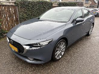 uszkodzony samochody osobowe Mazda 3 2.0 E HYBRIDE 150 PK SPORT 06-11-2023 2023/11