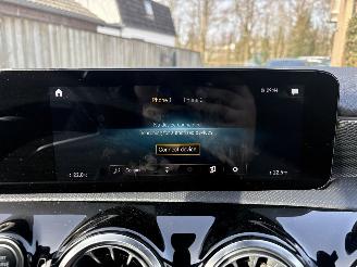 Mercedes A-klasse 250 e HYBRID PANO-AUTOMAAT-SFEER-VOL LEER-BURMESTER AUDIO picture 24
