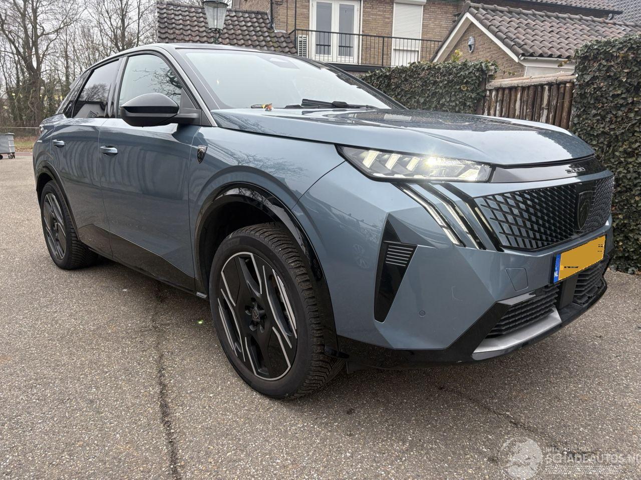 Peugeot e-3008 E-GT Avantage 210 73 kWh