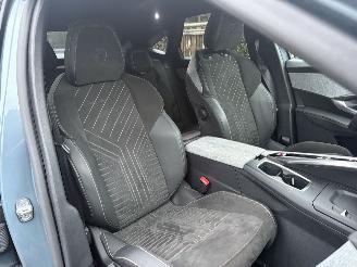 Peugeot e-3008 E-GT Avantage 210 73 kWh picture 17