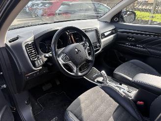 Mitsubishi Outlander 2.4 PHEV Intense+ HYBRIDE HALFLEER PANO AIRO KIT AUTOMAAT 210PK picture 10