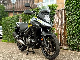 krockskadad bil motor Suzuki DL 650 V-Strom 2017/6