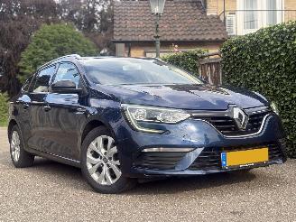 Unfallwagen Renault Mégane 1.3 TCe Limited 116PK 2020/7