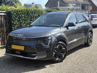 Unfallwagen Kia Niro DynamicPlusLine 64.8 kWh AUTOMAAT 204PK 2023/6