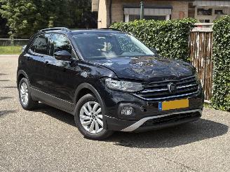 krockskadad bil auto Volkswagen T-Cross 1.0 TSI Life Automaat 110 PK 2022/10
