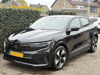 Damaged car Renault Mégane EV 60 OPTIMUM SPORT 96KW 2024/6