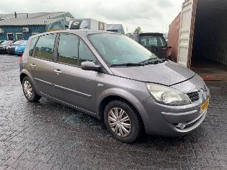 Renault Scenic 1.6 16V MPV  Benzine 1.598cc 82kW (111pk) FWD 2005-10/2008-11 picture 4