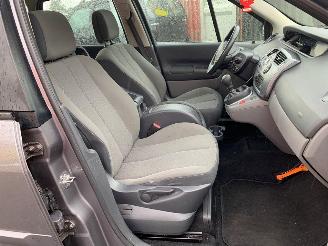 Renault Scenic 1.6 16V MPV  Benzine 1.598cc 82kW (111pk) FWD 2005-10/2008-11 picture 19