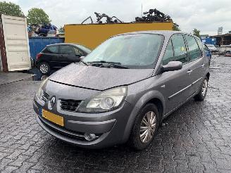 Renault Scenic 1.6 16V MPV  Benzine 1.598cc 82kW (111pk) FWD 2005-10/2008-11 picture 2