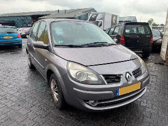 Renault Scenic 1.6 16V MPV  Benzine 1.598cc 82kW (111pk) FWD 2005-10/2008-11 picture 3