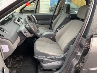 Renault Scenic 1.6 16V MPV  Benzine 1.598cc 82kW (111pk) FWD 2005-10/2008-11 picture 18