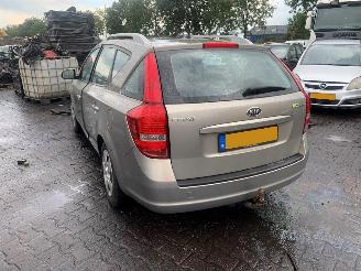 Kia Cee d  picture 10