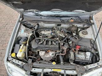 Nissan Almera  picture 12