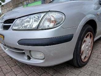 Nissan Almera  picture 2