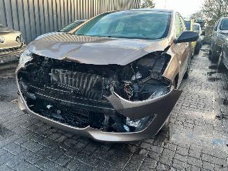 Hyundai I-30 1.6 GDI Blue 16V Hatchback  Benzine 1.591cc 99kW (135pk) FWD 2011-12/2016-12 (GDHB5P5; GDHB5P6; GDHB5PD; GDHB5PE) G4FD; EURO4 picture 2