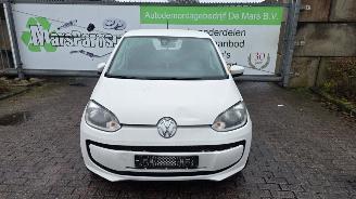 damaged passenger cars Volkswagen Up! 1.0 12V 60 Hatchback  Benzine 999cc 44kW (60pk) FWD 2014/1