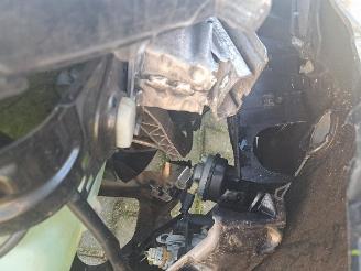 Peugeot 208 1.2 VTi Blue L. Exec picture 8