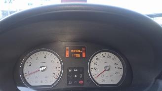 Dacia Logan 1.6 16V Flexifuel Combi/o   1.598cc 77kW picture 13