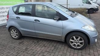 Mercedes A-klasse 2.0 A-180 CDI 16V 5-Drs. Hatchback 4Dr Diesel 1.991cc 80kW (109pk) FWD 2004-06/2012-08 (169.007) OM640940; EURO4 picture 3