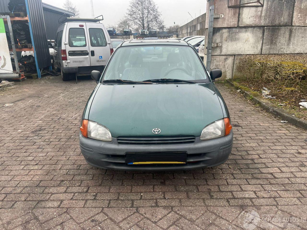 Toyota Starlet 1.3,XLi,GLi 16V Hatchback  Benzine 1.332cc 55kW (75pk)