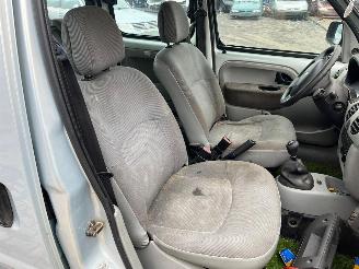 Renault Kangoo 1.6 16V MPV  Benzine 1.598cc 70kW (95pk) FWD 2001-06/2008-01 (KC0L; KC0P; KC0S; KC1N) K4M752 picture 19