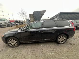 Volvo V-70 1.6 T4 16V Combi/o  Benzine 1.596cc 132kW (179pk) FWD 2010-10/2015-12 (BW48) B4164T picture 7