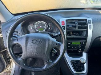 Hyundai Tucson 2.0 16V CVVT 4x2 SUV  Benzine 1.975cc 104kW (141pk) FWD 2004-08/2010-12 (JMAD) G4GC picture 6