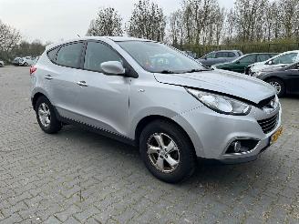Hyundai Ix35 2.0 16V SUV  Benzine 1.998cc 120kW (163pk) FWD picture 2