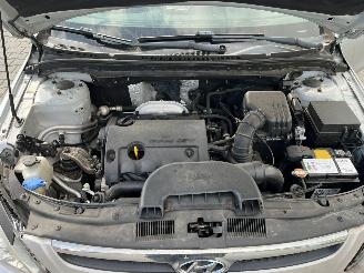 Hyundai I-30 KMHDC81DP9U023428 picture 18